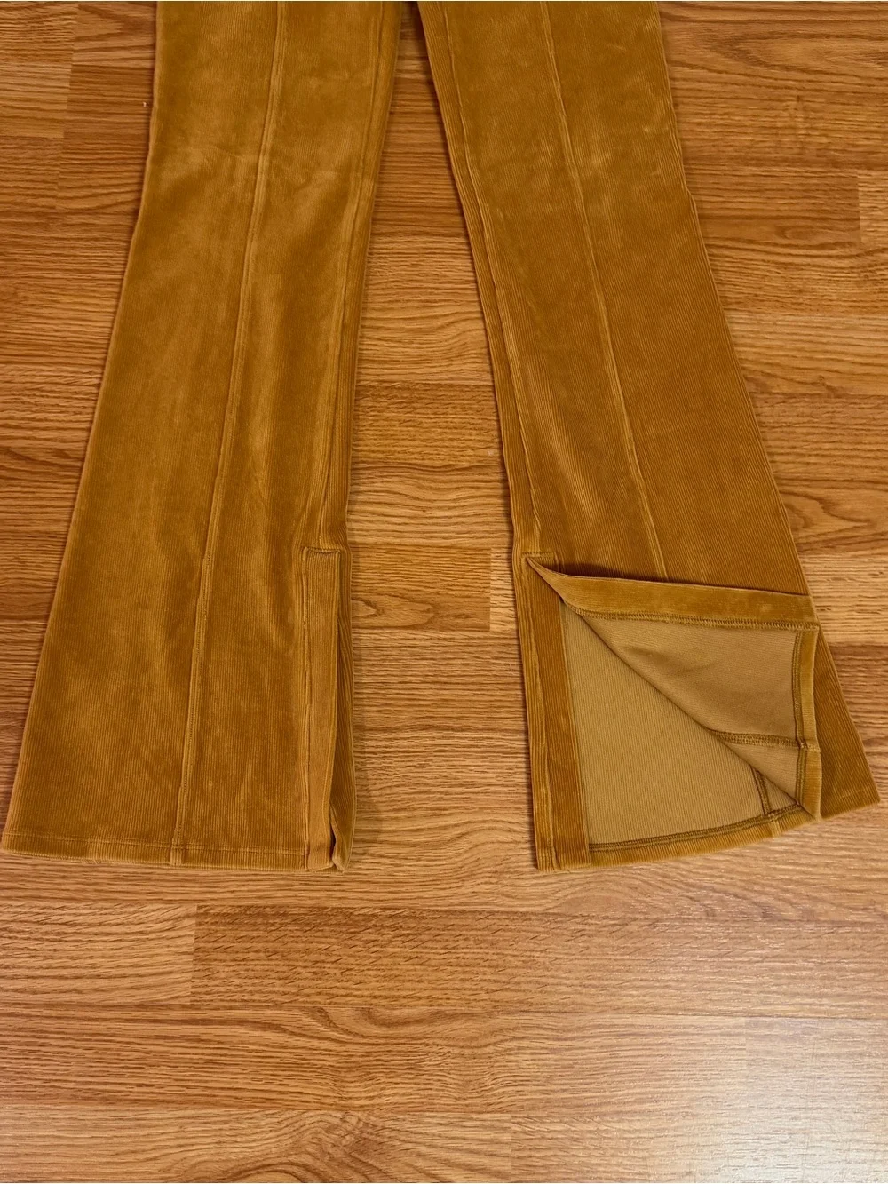 Alo Yoga Winter Break High Waist Flare Pants In Toffee Size Small